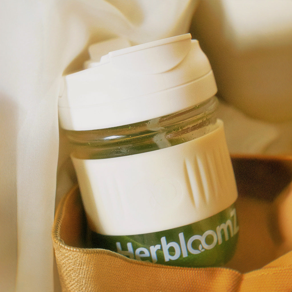 HerbloomZ Wellness Cup - portable 350ml glass tumbler with leak-proof lid and protective silicone sleeve for on-the-go wellness rituals